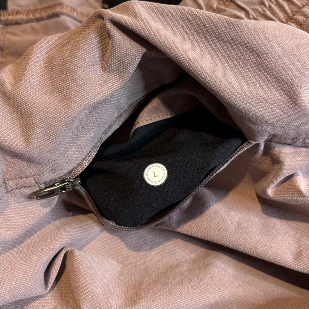 Lululemon ABC Cropped Pull-On Pant in Earth Color Clay